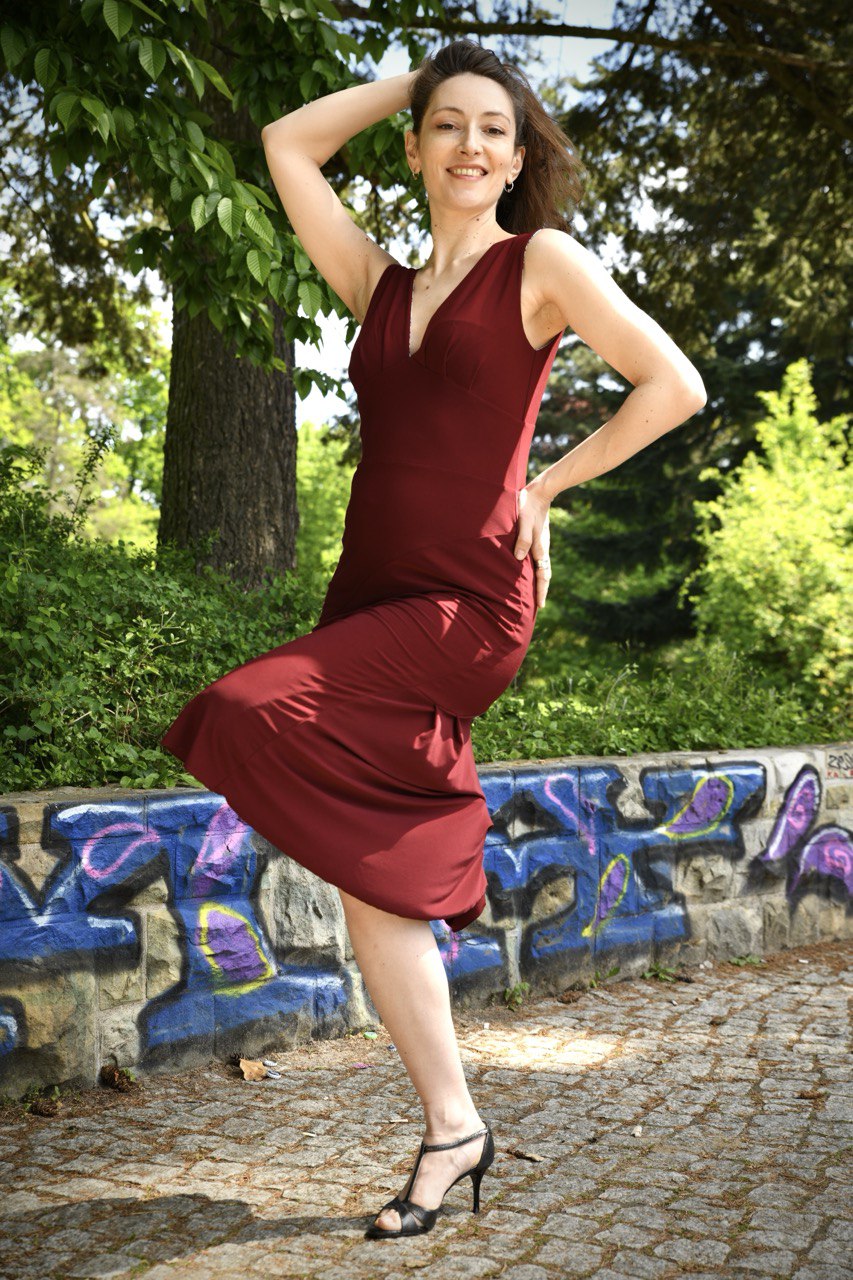 Tango-Wendekleid „Die Verspielte“ weinrot und hellblau