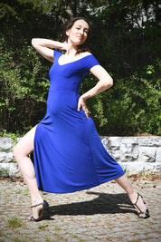 Tango-Wendekleid „Die Verträumte“ königsblau mit tropischem Print