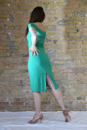 Tango-Wendekleid „Die Charmante“ mit Blumendruck & sittichgrün