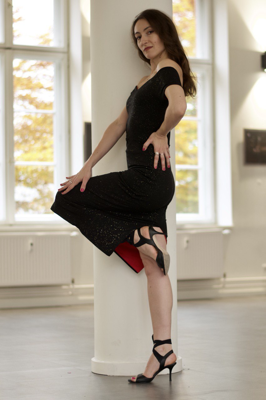 Tango-Wendekleid „Die Charmante“ glitzernd schwarz & rot
