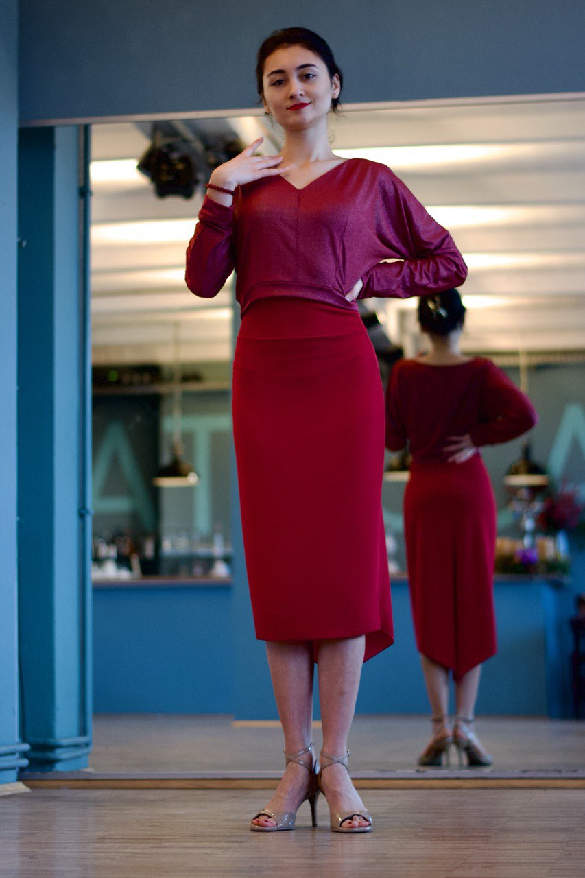 Kimono-Tango-Top „Die Gelassene“ funkelnd Merlot rot