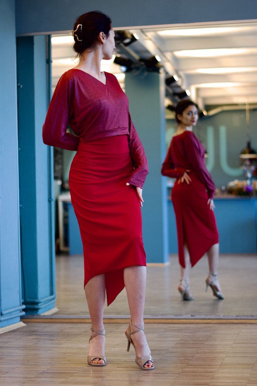 Kimono-Tango-Top „Die Gelassene“ funkelnd Merlot rot
