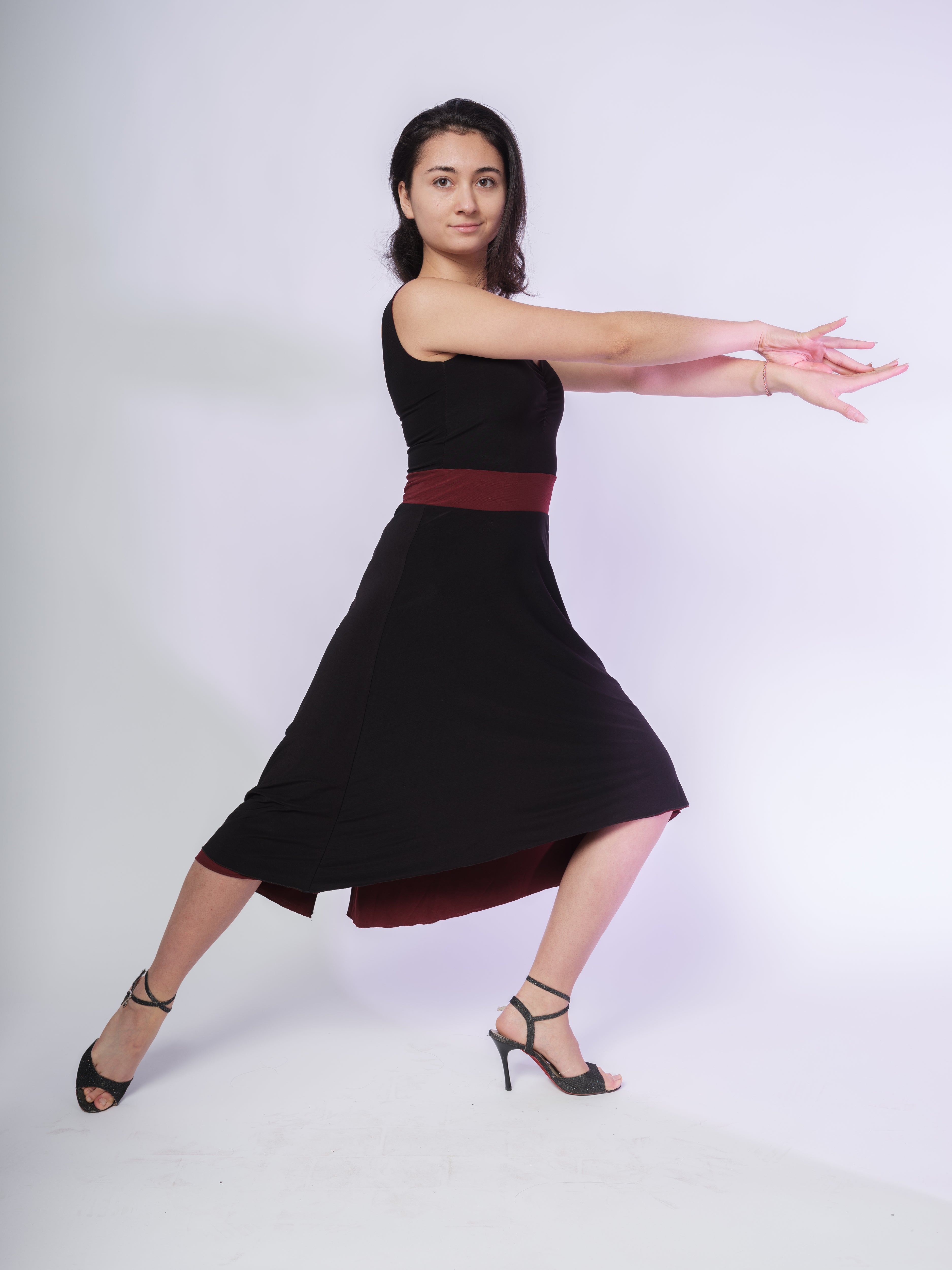 Tango-Wendekleid „Die Romantische“ schwarz & Kirsche