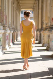 Tango-Wendekleid „Die Unschuldige“ bernsteingelb und off-white