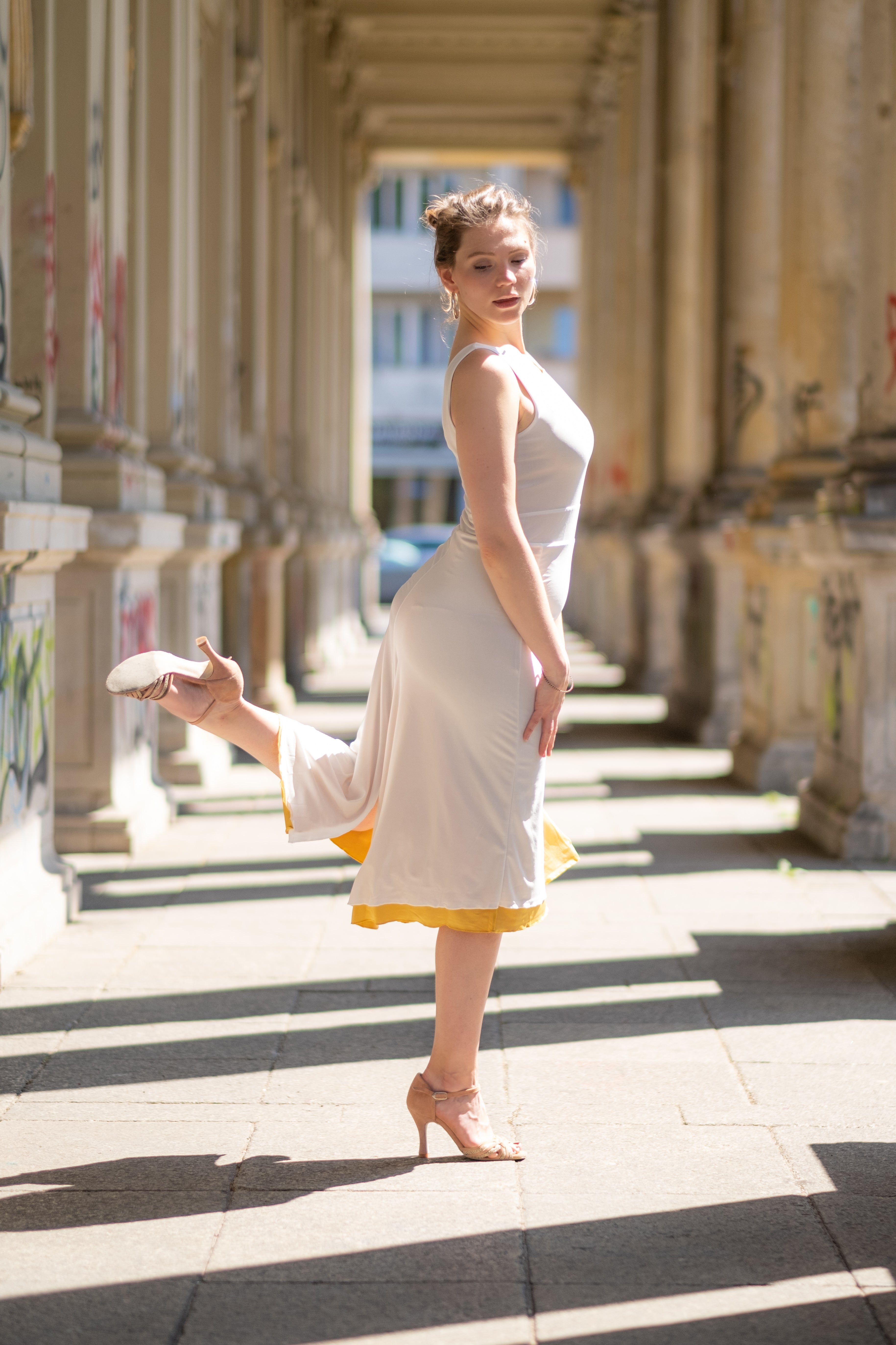 Tango-Wendekleid „Die Unschuldige“ bernsteingelb und off-white