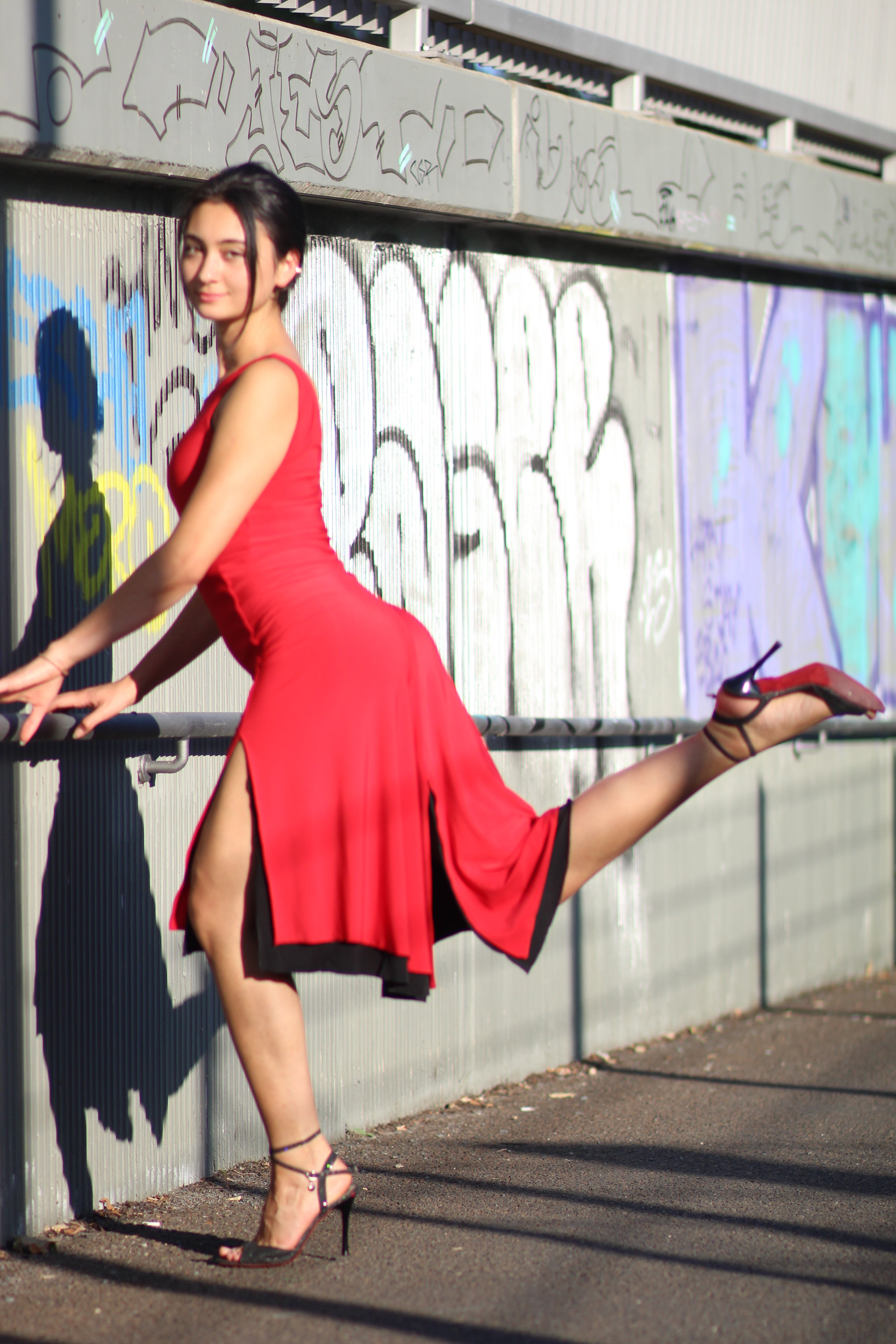 Tango-Wendekleid „Die Unschuldige“ erdbeerrot & schwarz