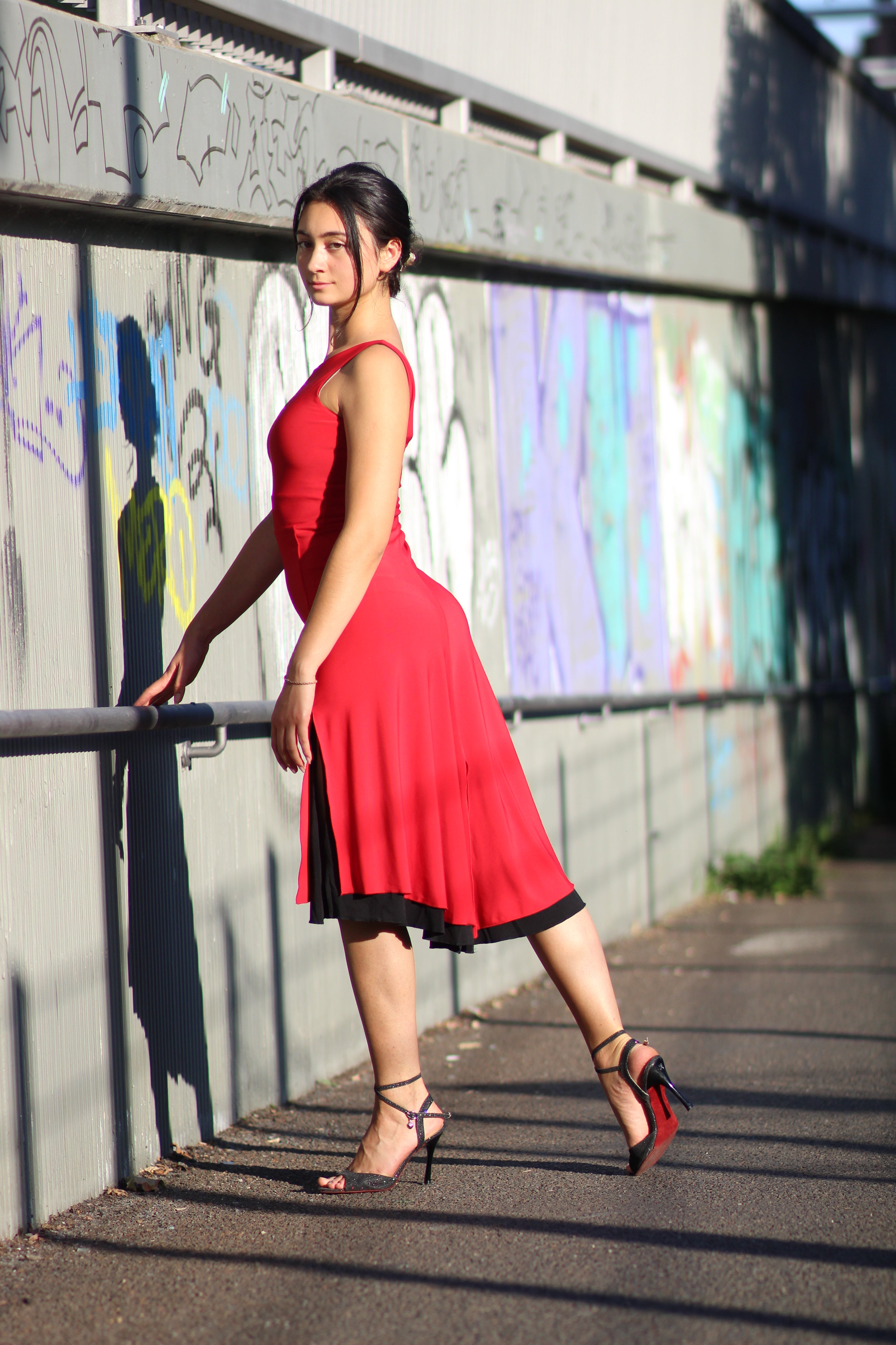 Tango-Wendekleid „Die Unschuldige“ erdbeerrot & schwarz