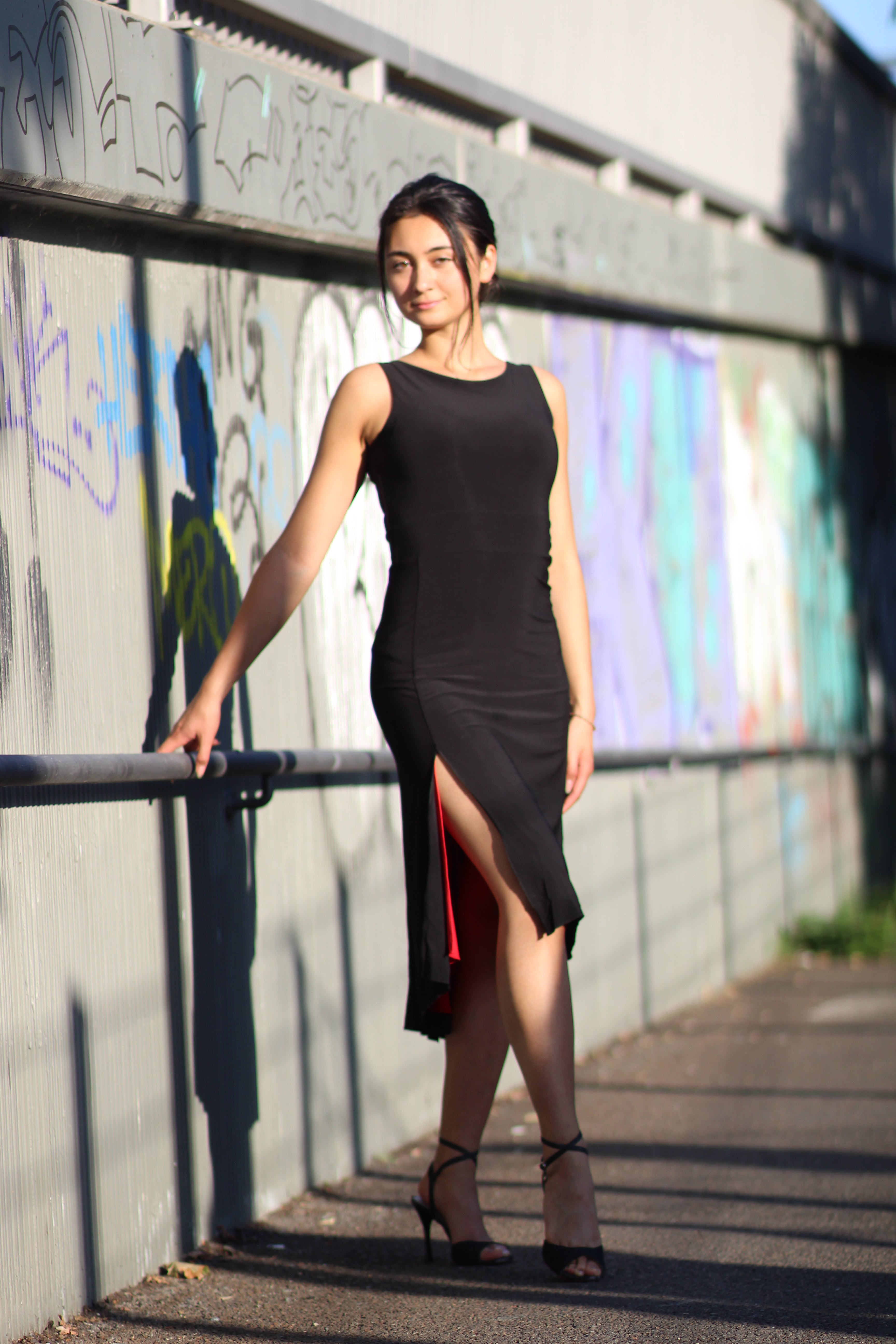 Tango-Wendekleid „Die Unschuldige“ erdbeerrot & schwarz