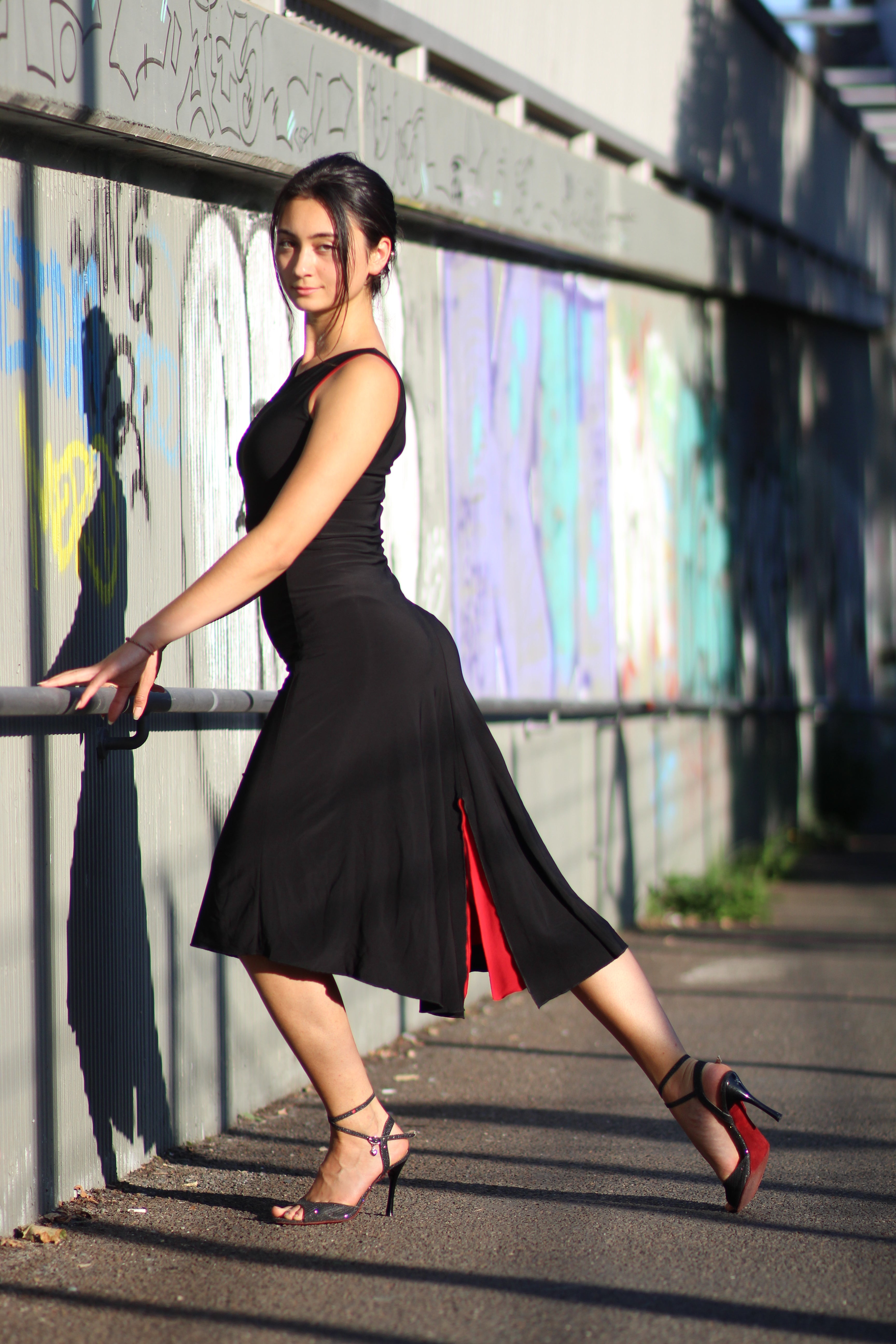 Tango-Wendekleid „Die Unschuldige“ erdbeerrot & schwarz