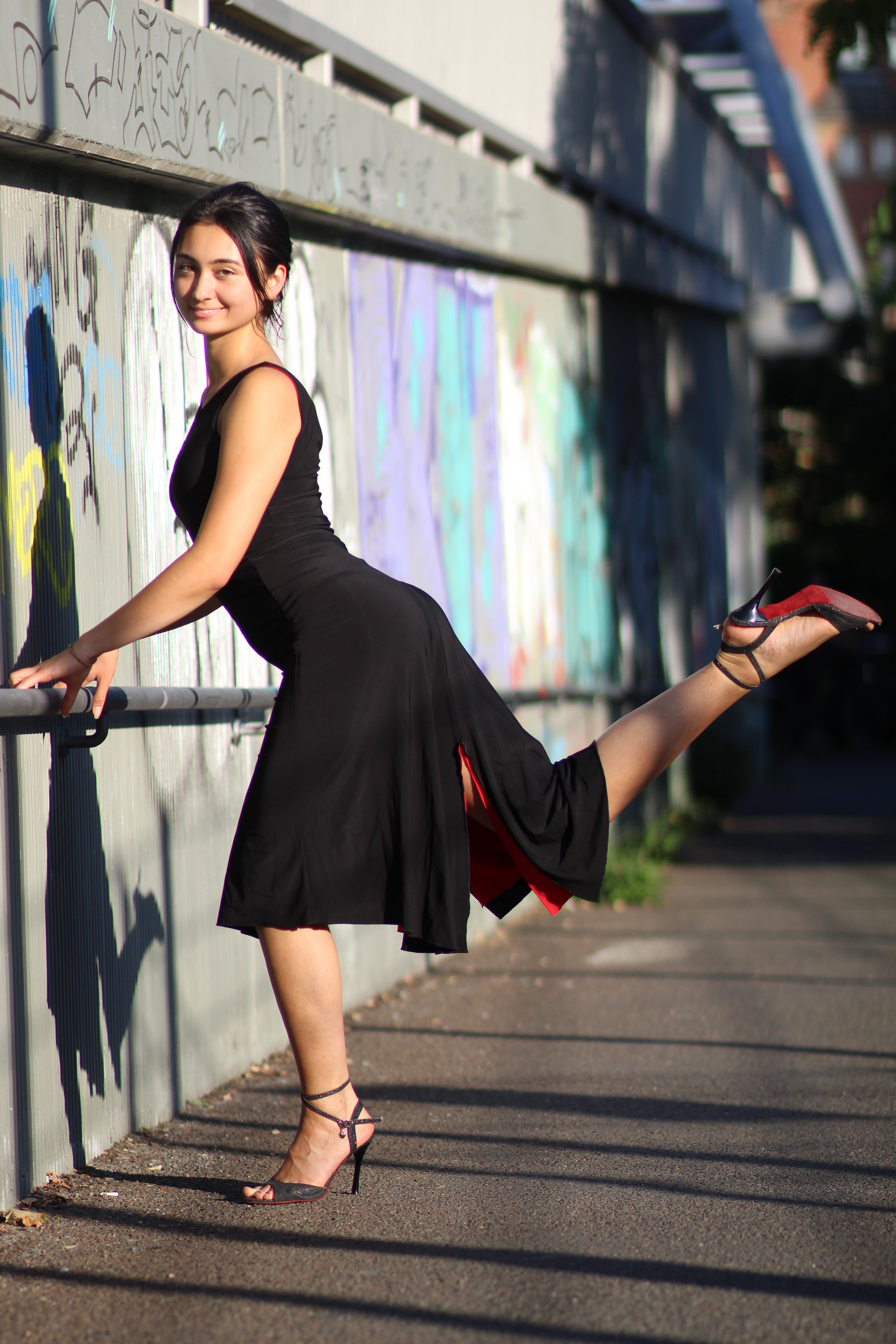 Tango-Wendekleid „Die Unschuldige“ erdbeerrot & schwarz