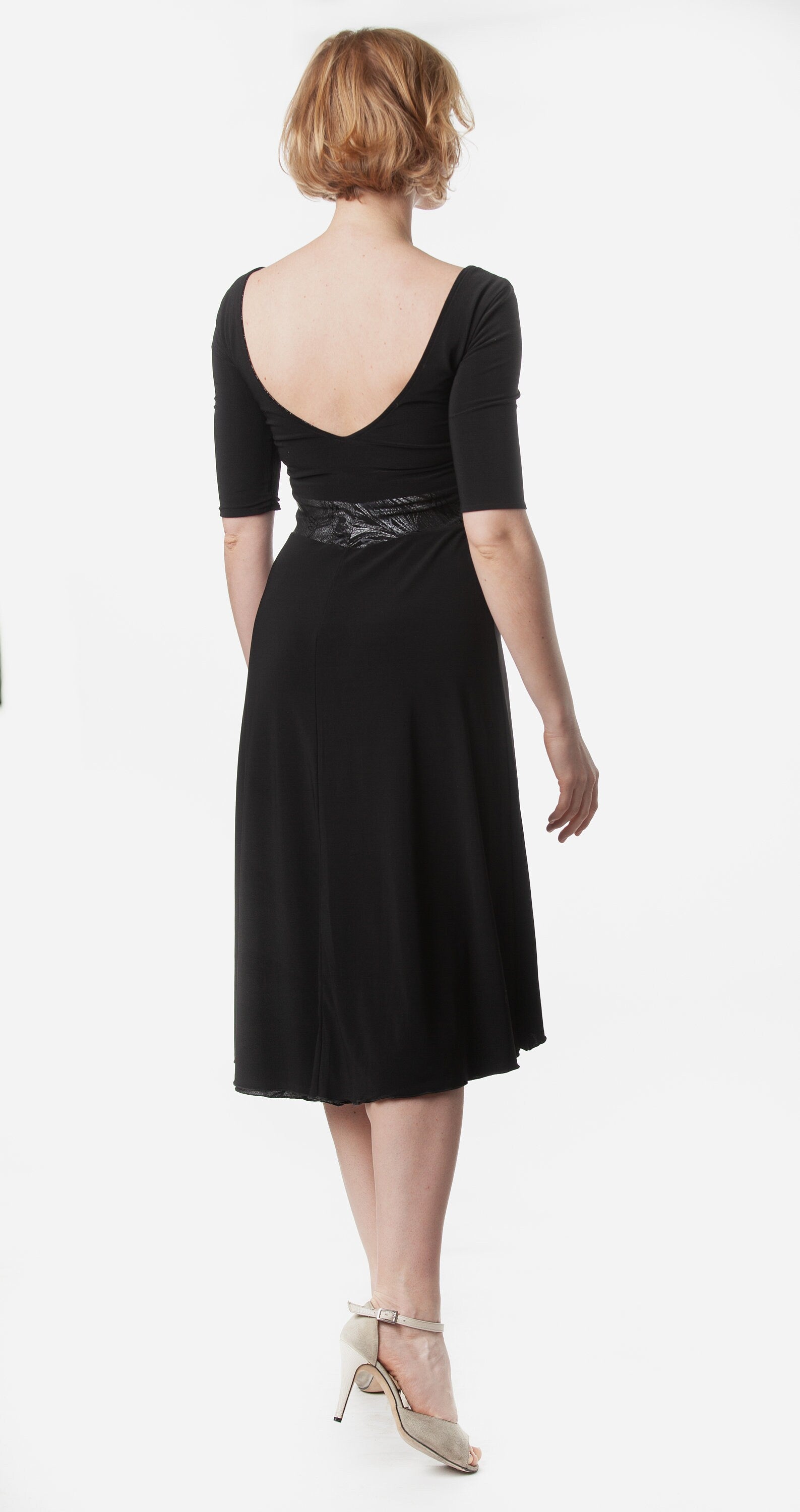 Tango-Wendekleid „Die Traditionelle“  schwarz & silber
