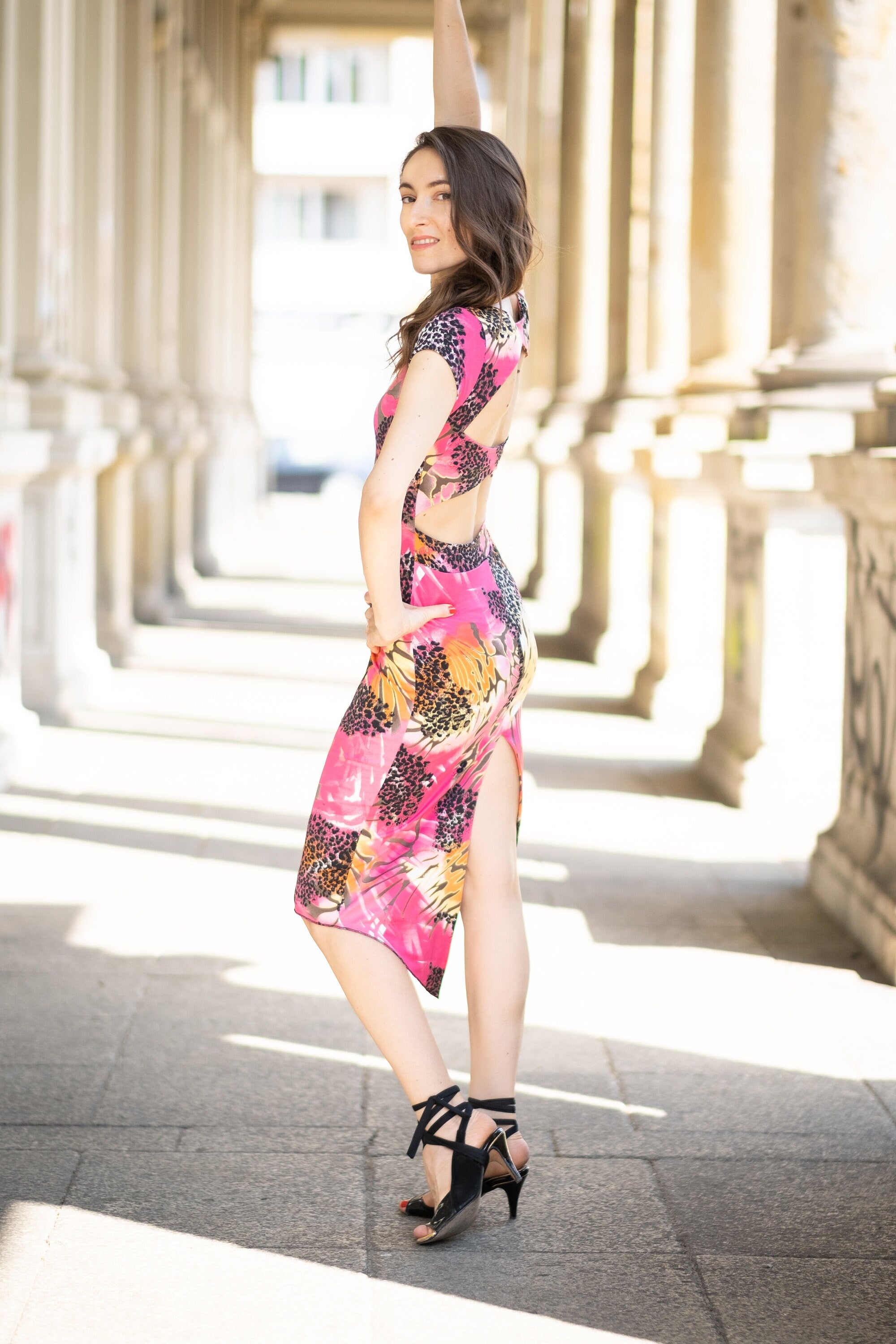 Open back Tango Dress "The Spontanous" with high leg slit - hot pink&animal print